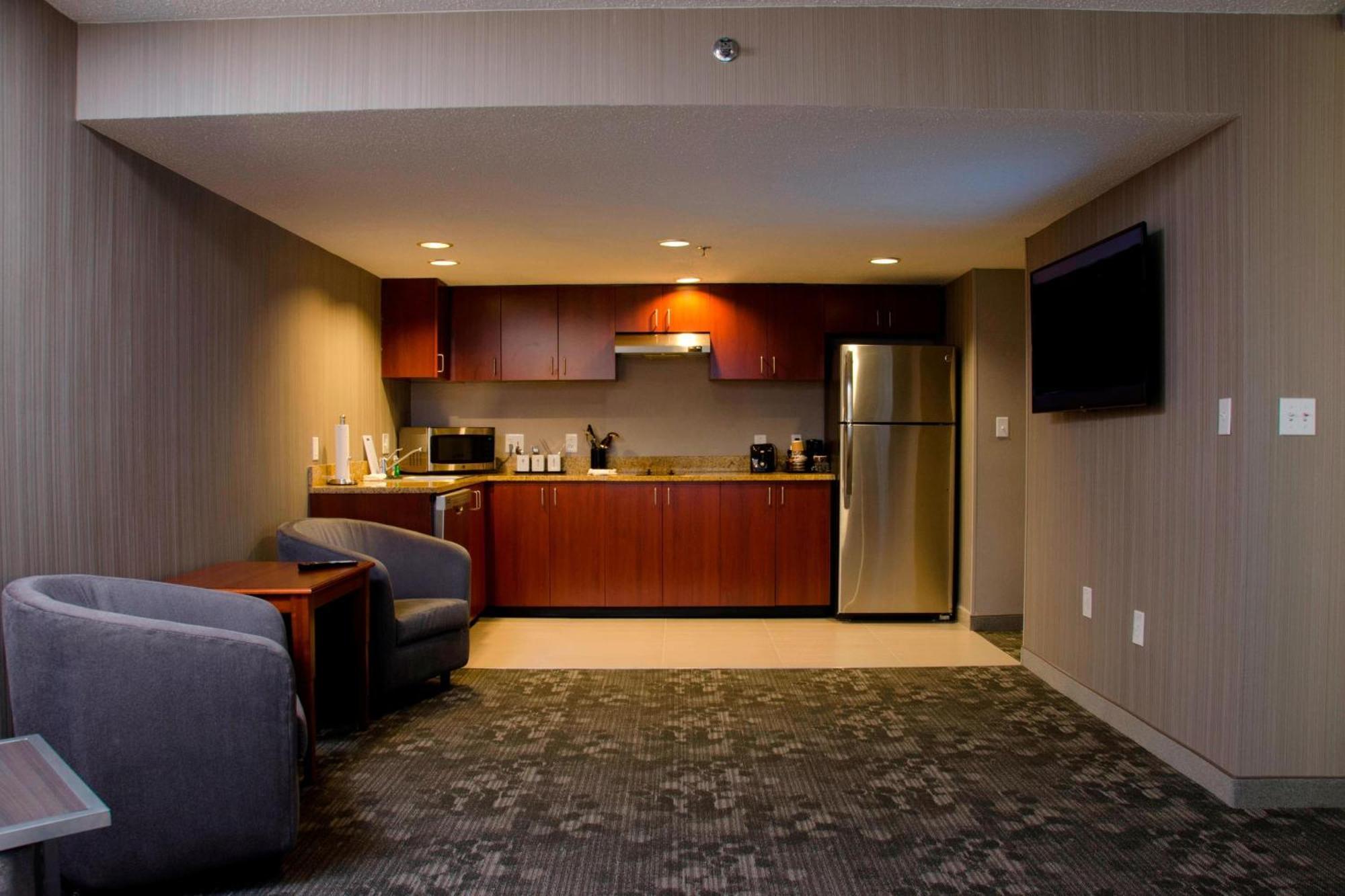 Hotel Courtyard Waterbury Downtown Exterior foto
